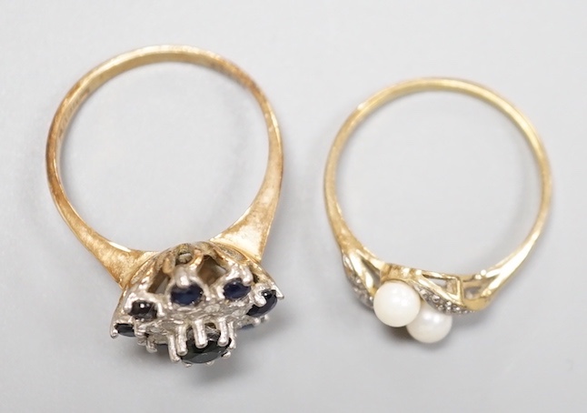 A modern 9ct gold, sapphire and diamond cluster ring and a similar cultured pearl and diamond chip set crossover ring, gross weight 4.9 grams.